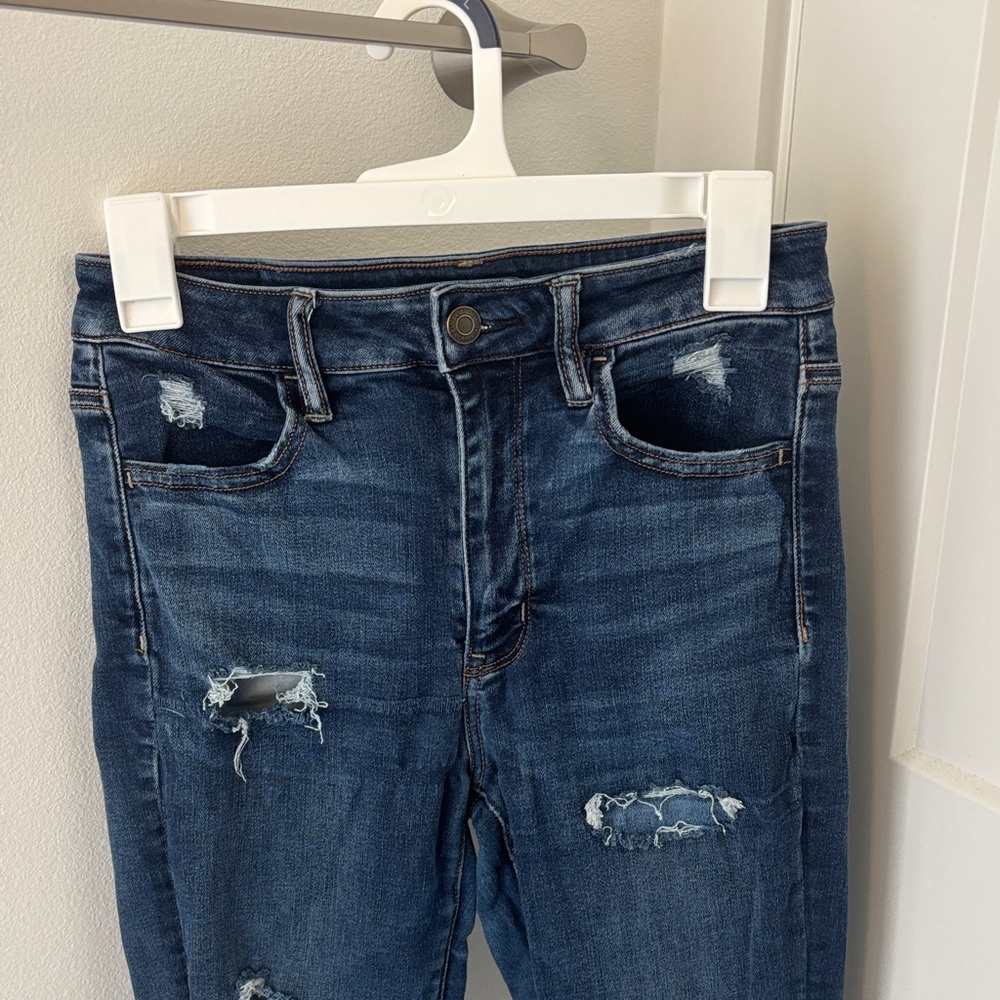 American Eagle High Waisted Ripped Dark Wash Blue Jeans